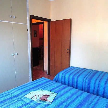 In 24422 Daire Bibione
